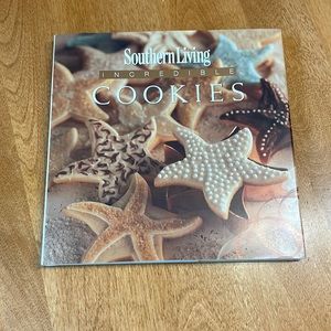 BNWT southern, living, incredible cookie, hard cover book